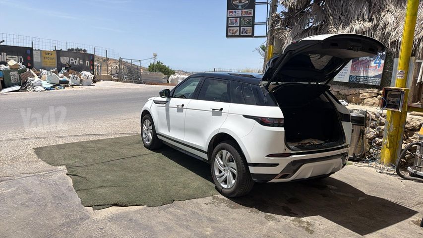 לנד רובר ריינג' רובר איווק