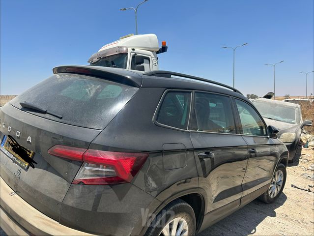 מודעת רכב סקודה קארוק