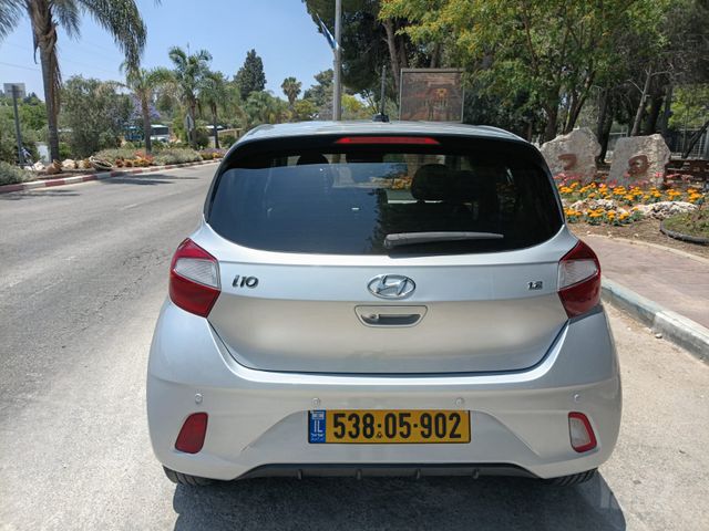 יונדאי i10
