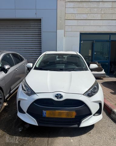 מודעת רכב טויוטה יאריס