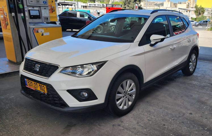 סיאט ארונה