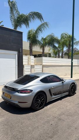פורשה 718