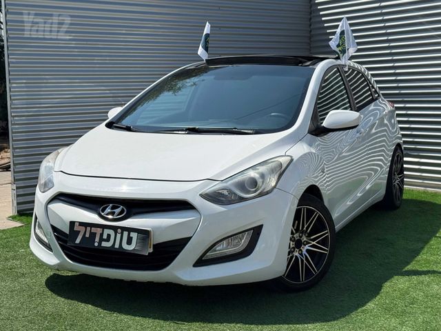 יונדאי i30