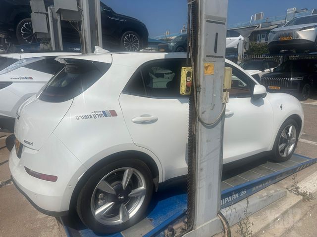 אורה 03