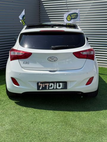 יונדאי i30