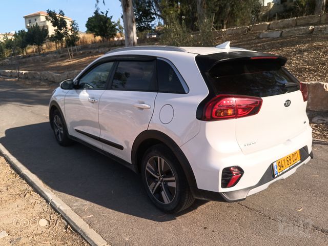 קיה נירו