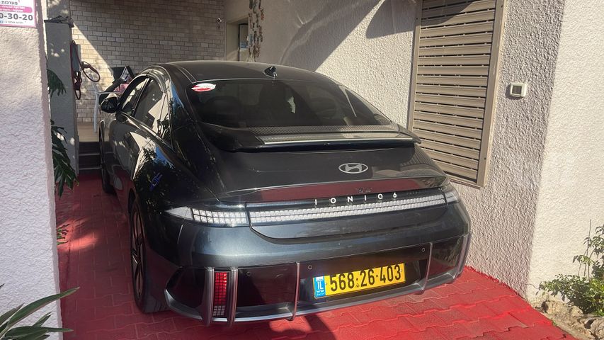 יונדאי איוניק 6