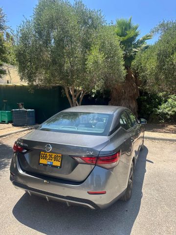 ניסאן סנטרה