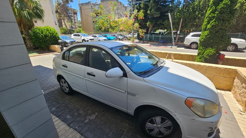 יונדאי אקסנט i25