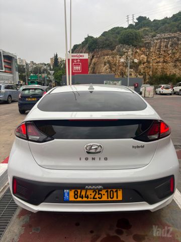 יונדאי איוניק