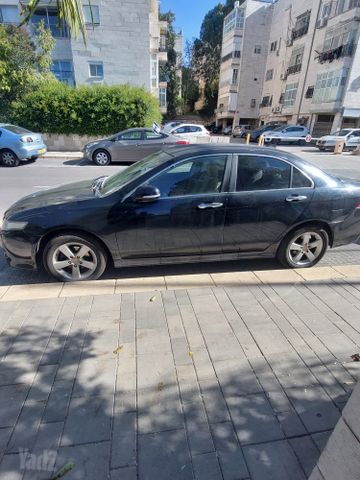מודעת רכב הונדה אקורד