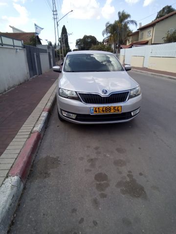 מודעת רכב סקודה ראפיד