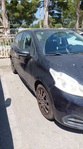 פיג'ו 208