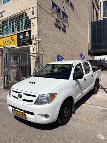 טויוטה היילקס ויגו