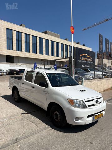 טויוטה היילקס ויגו