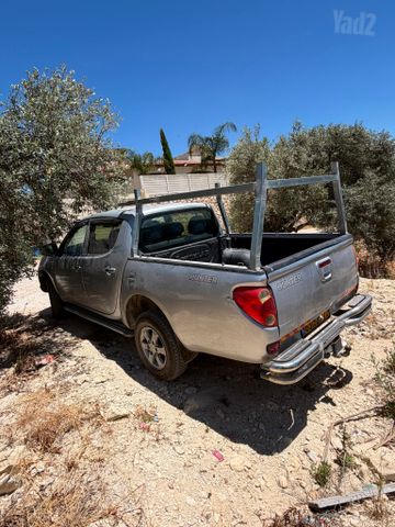מודעת רכב מיצובישי טרייטון / L200