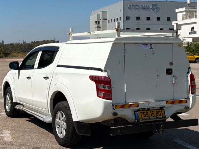מיצובישי טרייטון / L200