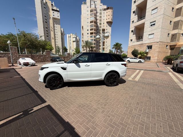 מודעת רכב לנד רובר ריינג' רובר ספורט