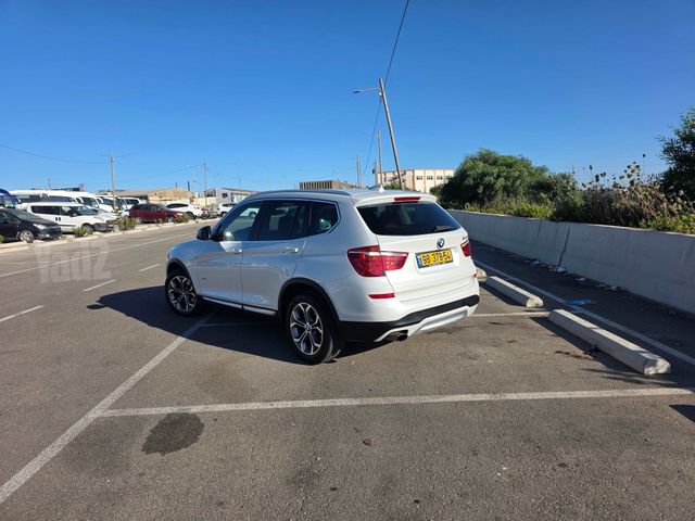ב מ וו X3