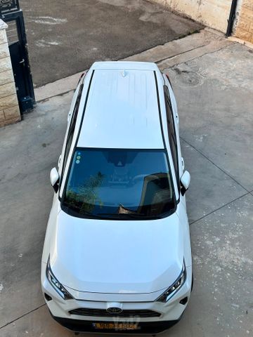 מודעת רכב טויוטה RAV4