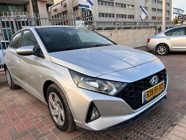 יונדאי i20