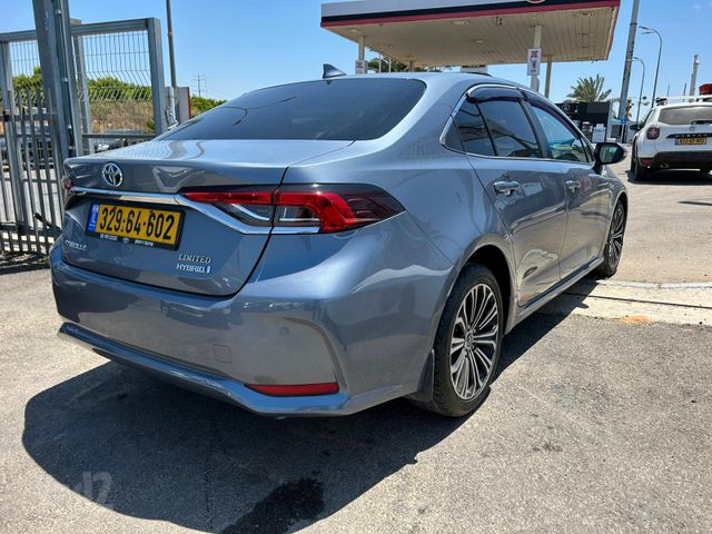 טויוטה קורולה