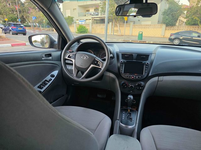 יונדאי אקסנט i25