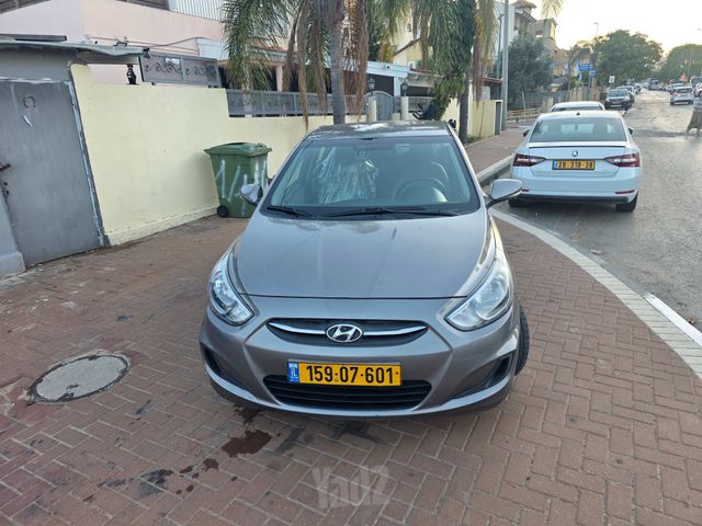 יונדאי אקסנט i25