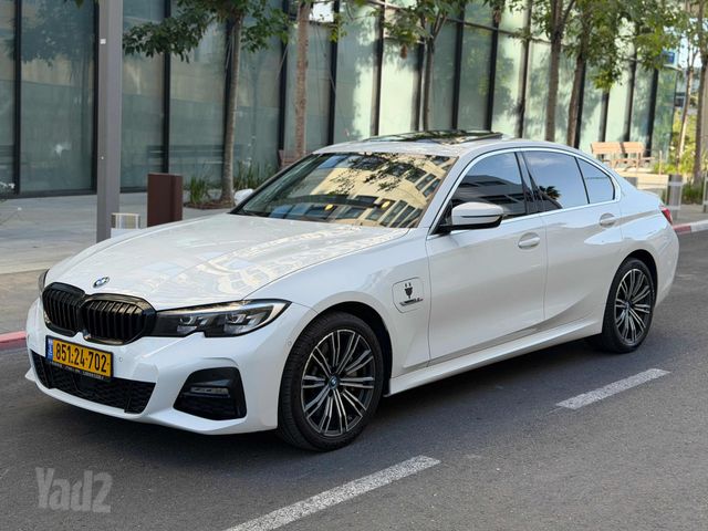 מודעת רכב ב מ וו סדרה 3
