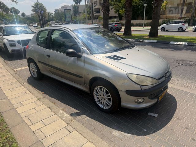 מודעת רכב פיג'ו 206