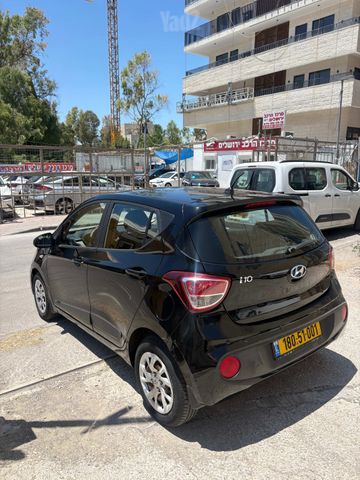 יונדאי i10