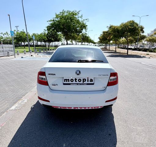 סקודה אוקטביה
