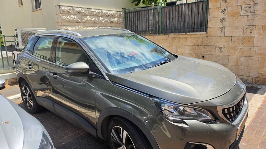 פיג'ו 3008