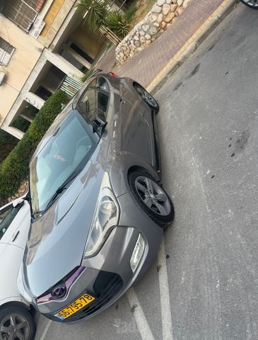 מודעת רכב יונדאי ולוסטר