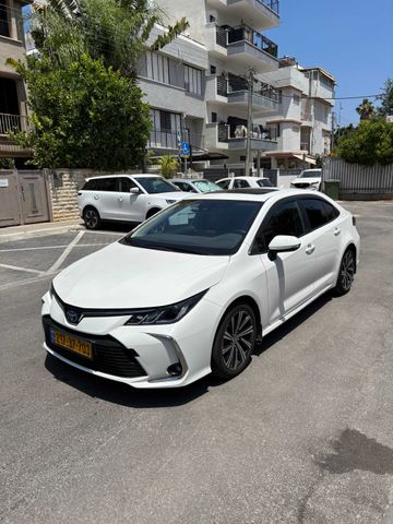 טויוטה קורולה