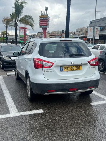 סוזוקי קרוסאובר
