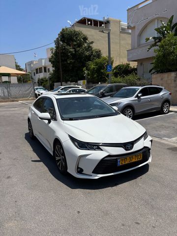 טויוטה קורולה