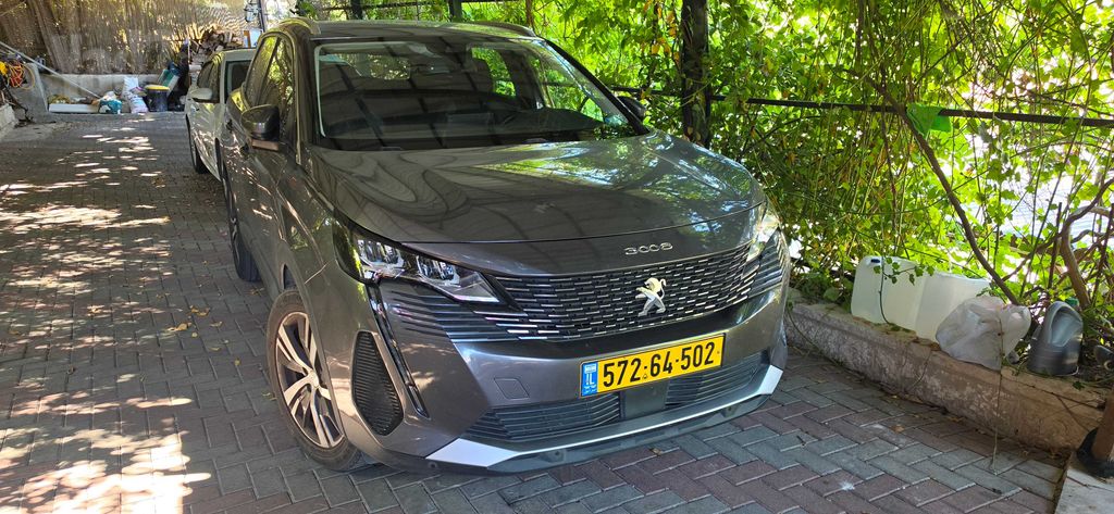 פיג'ו 3008