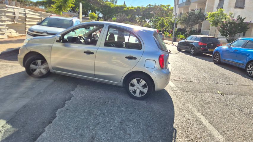 מודעת רכב ניסאן מיקרה