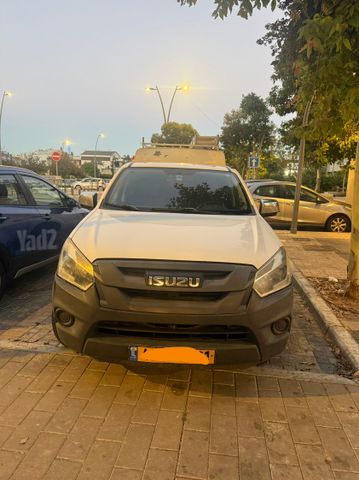 מודעת רכב איסוזו די-מקס