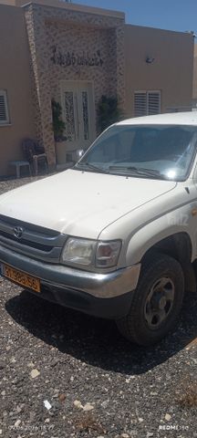 מודעת רכב טויוטה היילקס
