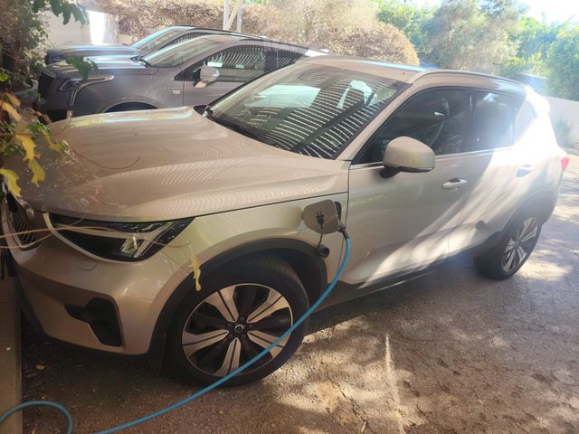 וולוו XC40