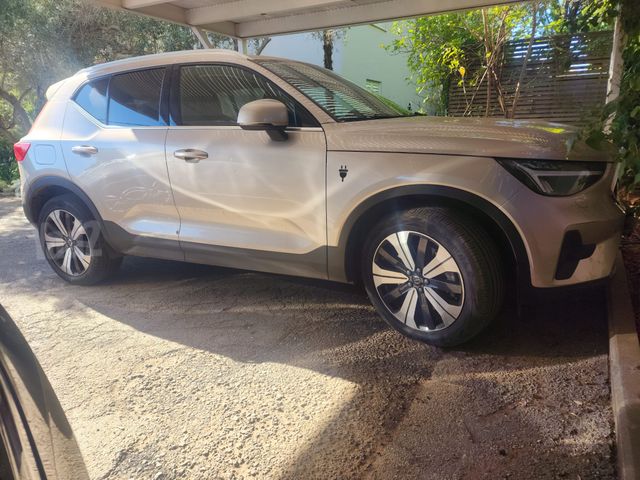 וולוו XC40
