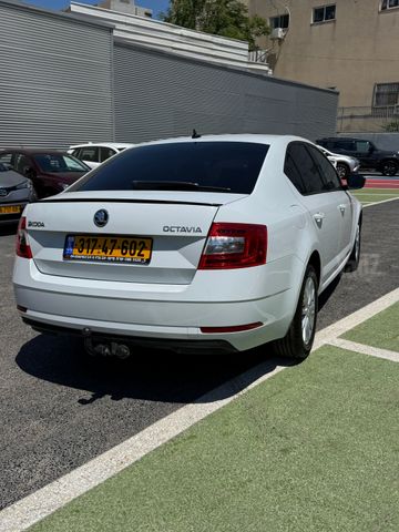 סקודה אוקטביה