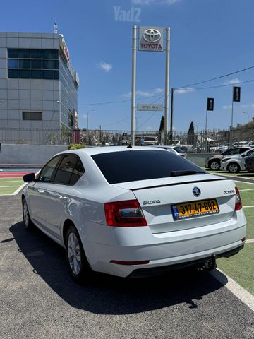 סקודה אוקטביה