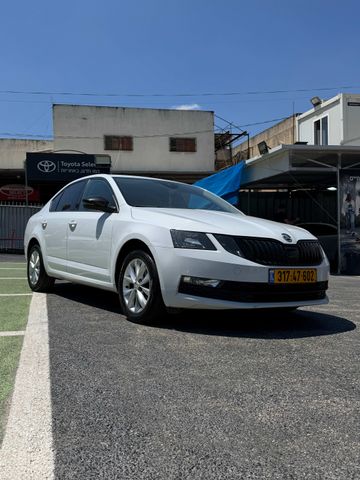 סקודה אוקטביה