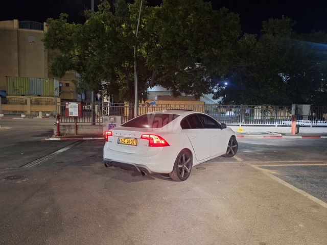 וולוו S60