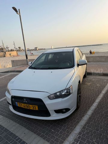 מיצובישי לנסר