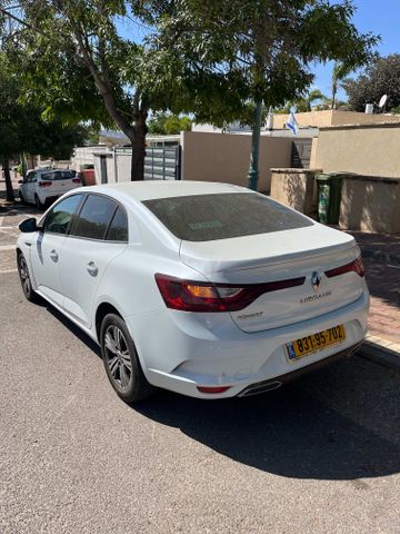 רנו מגאן