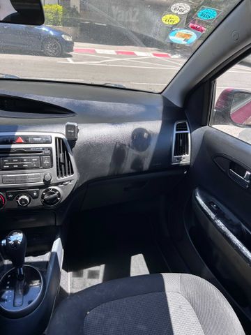 יונדאי i20